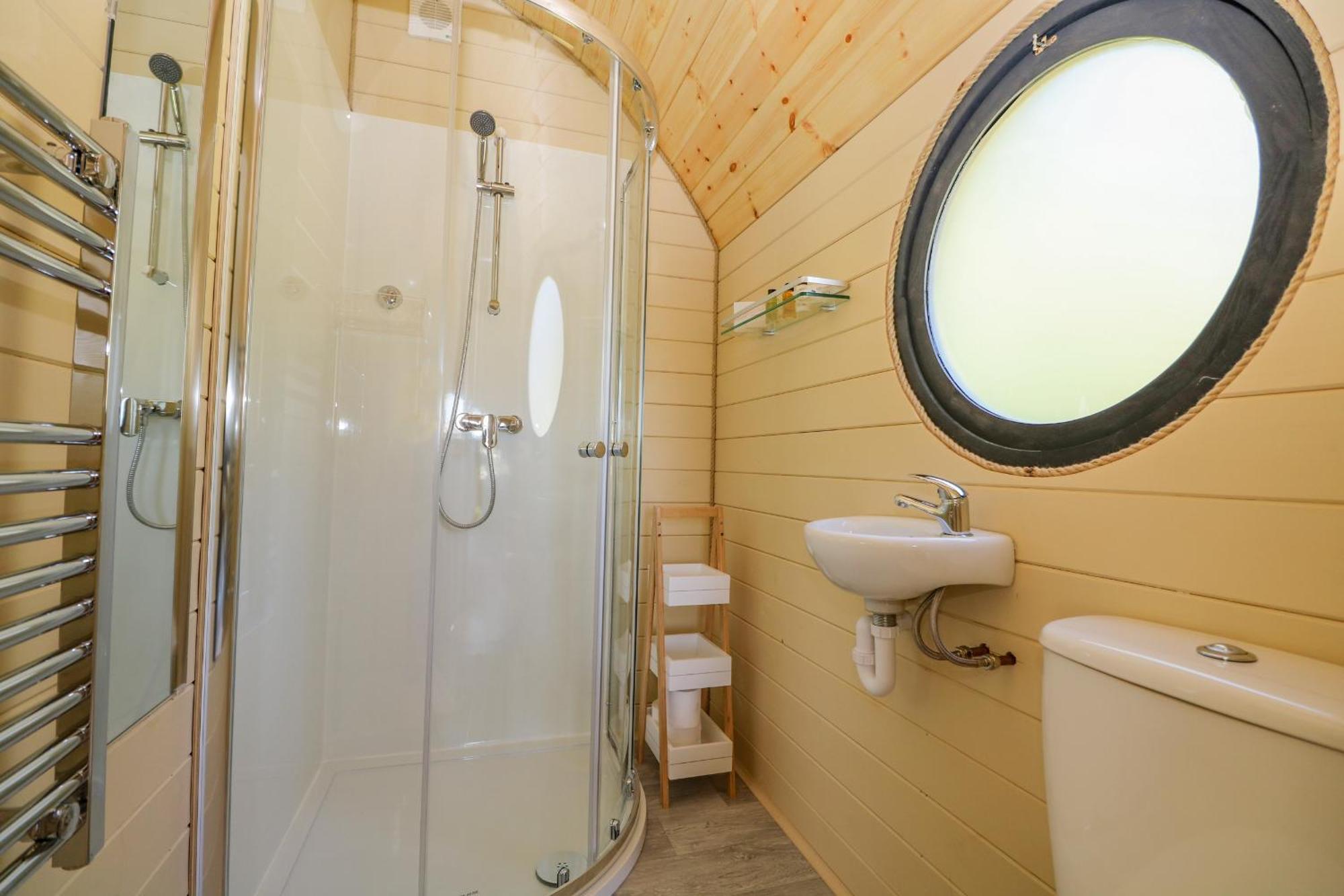 Apple Pod Villa Arundel Exterior photo