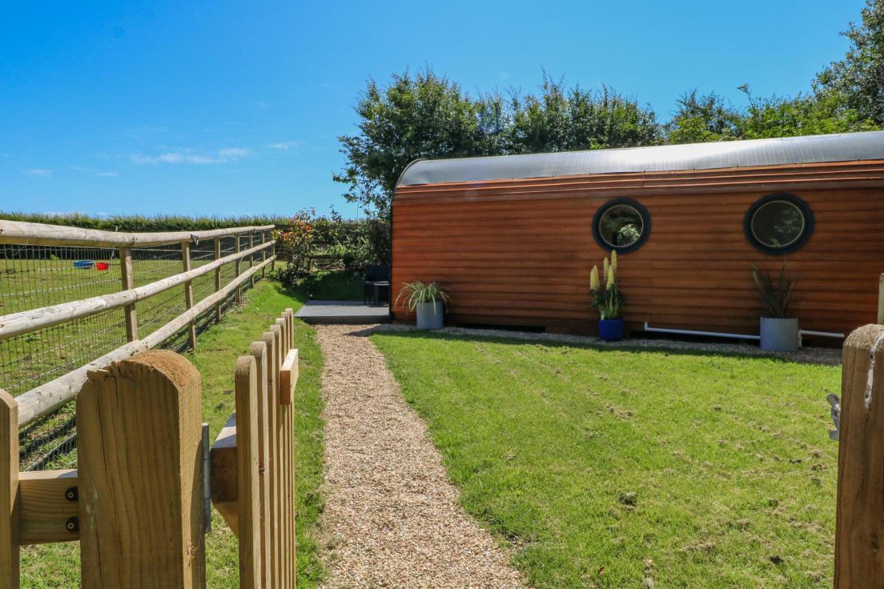 Apple Pod Villa Arundel Exterior photo